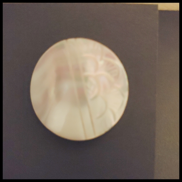 Vintage Carved Mother of Pearl Earrings - Picture 5 of 7